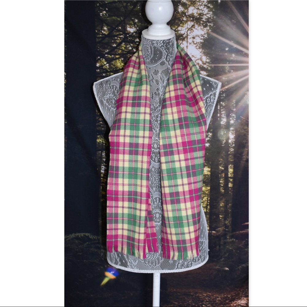 NEW! Checkered Scarf